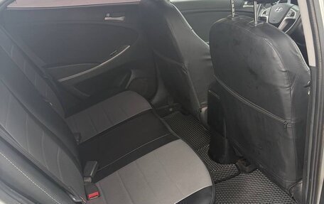 Hyundai Solaris II рестайлинг, 2015 год, 830 000 рублей, 17 фотография