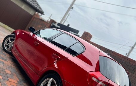BMW 1 серия, 2008 год, 780 000 рублей, 13 фотография