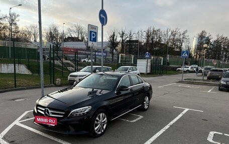 Mercedes-Benz C-Класс, 2019 год, 2 150 000 рублей, 6 фотография