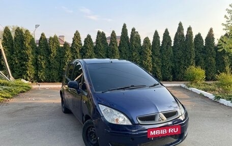 Mitsubishi Colt VI рестайлинг, 2003 год, 250 000 рублей, 3 фотография