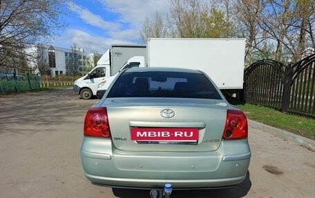 Toyota Avensis III рестайлинг, 2004 год, 715 000 рублей, 5 фотография