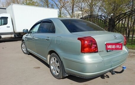 Toyota Avensis III рестайлинг, 2004 год, 715 000 рублей, 8 фотография