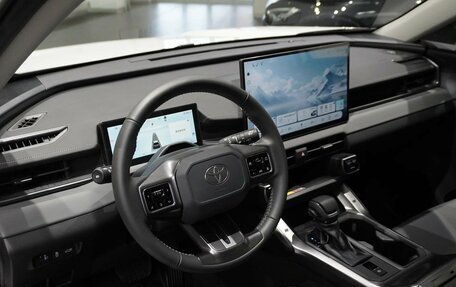 Toyota RAV4, 2026 год, 4 450 000 рублей, 10 фотография