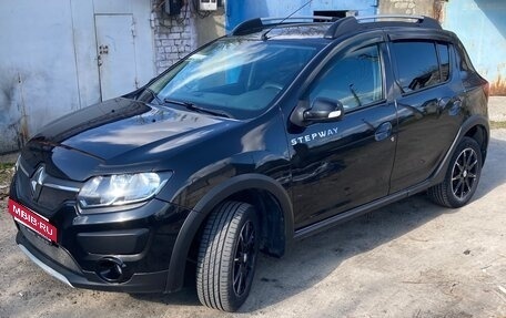 Renault Sandero II рестайлинг, 2015 год, 1 150 000 рублей, 2 фотография