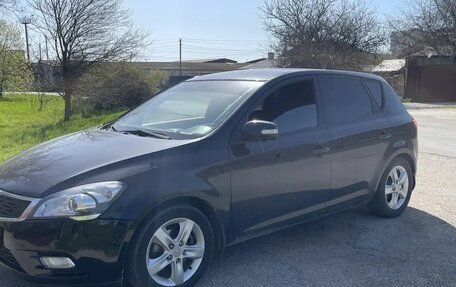 KIA cee'd I рестайлинг, 2010 год, 720 000 рублей, 2 фотография