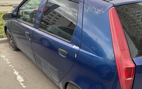 Fiat Punto III Punto Evo рестайлинг, 2000 год, 85 000 рублей, 5 фотография