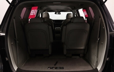 KIA Carnival III, 2017 год, 2 519 000 рублей, 8 фотография