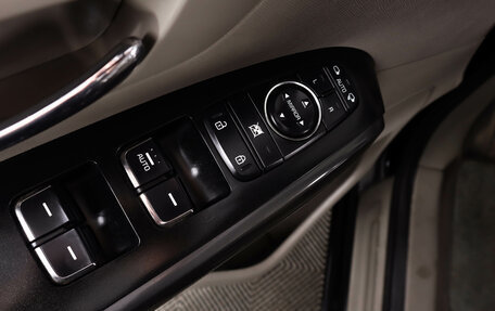 KIA Carnival III, 2017 год, 2 519 000 рублей, 28 фотография