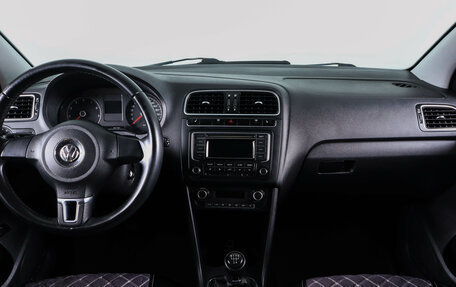 Volkswagen Polo VI (EU Market), 2013 год, 719 000 рублей, 14 фотография