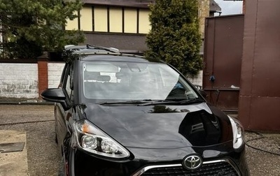 Toyota Sienta II, 2021 год, 1 950 000 рублей, 1 фотография