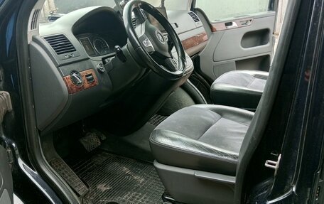 Volkswagen Multivan T5, 2011 год, 3 200 000 рублей, 18 фотография