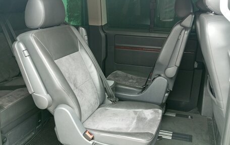 Volkswagen Multivan T5, 2011 год, 3 200 000 рублей, 26 фотография