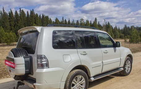 Mitsubishi Pajero IV, 2014 год, 2 500 000 рублей, 5 фотография