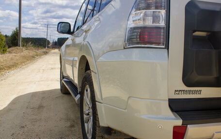 Mitsubishi Pajero IV, 2014 год, 2 500 000 рублей, 11 фотография
