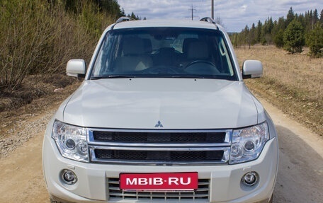 Mitsubishi Pajero IV, 2014 год, 2 500 000 рублей, 2 фотография