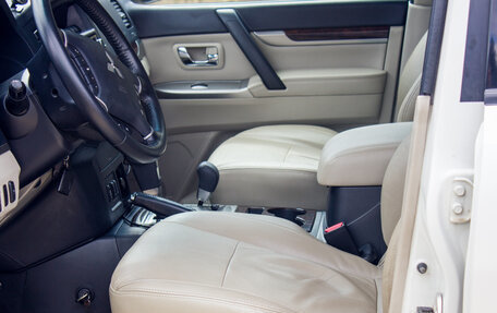Mitsubishi Pajero IV, 2014 год, 2 500 000 рублей, 21 фотография