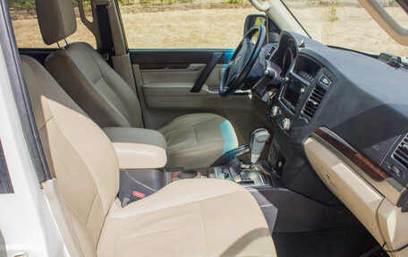 Mitsubishi Pajero IV, 2014 год, 2 500 000 рублей, 22 фотография
