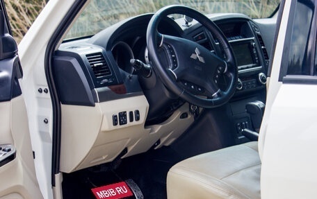 Mitsubishi Pajero IV, 2014 год, 2 500 000 рублей, 20 фотография