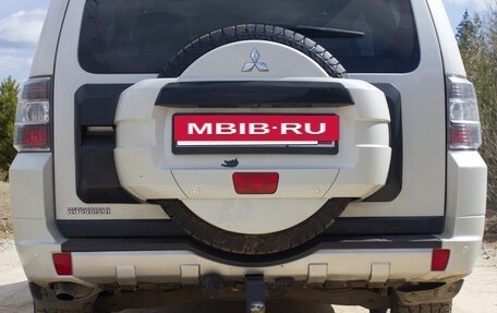 Mitsubishi Pajero IV, 2014 год, 2 500 000 рублей, 14 фотография