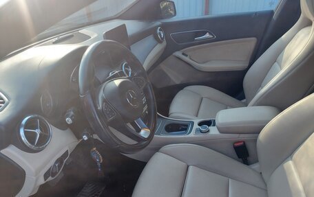 Mercedes-Benz CLA, 2016 год, 1 550 000 рублей, 10 фотография