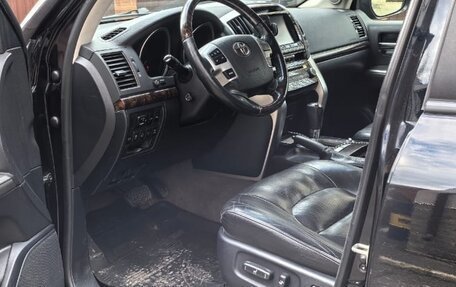 Toyota Land Cruiser 200, 2015 год, 4 700 000 рублей, 6 фотография