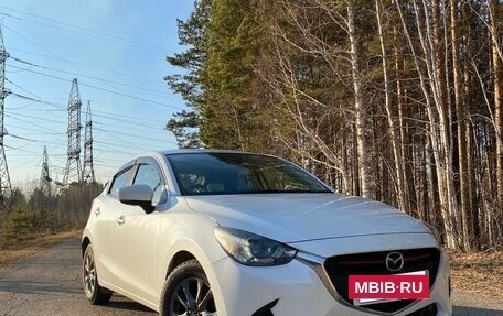 Mazda Demio IV, 2017 год, 1 050 000 рублей, 2 фотография