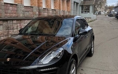 Porsche Macan I рестайлинг, 2017 год, 3 450 000 рублей, 4 фотография