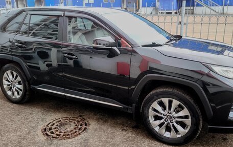 Toyota RAV4, 2021 год, 3 530 000 рублей, 6 фотография