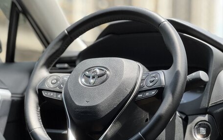 Toyota RAV4, 2021 год, 3 530 000 рублей, 15 фотография