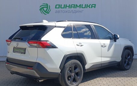 Toyota RAV4, 2021 год, 3 390 000 рублей, 5 фотография