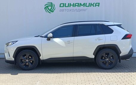 Toyota RAV4, 2021 год, 3 390 000 рублей, 8 фотография