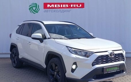 Toyota RAV4, 2021 год, 3 390 000 рублей, 3 фотография