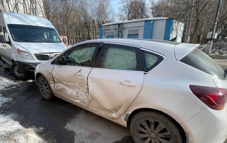 Opel Astra J, 2011 год, 350 000 рублей, 6 фотография