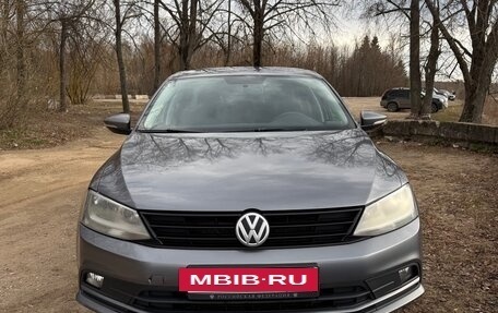 Volkswagen Jetta VI, 2016 год, 1 100 000 рублей, 3 фотография