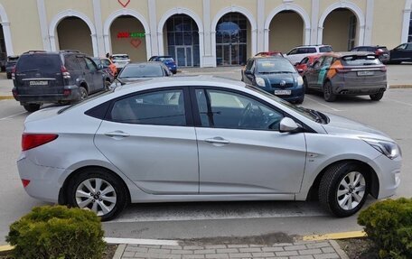 Hyundai Solaris II рестайлинг, 2016 год, 1 000 000 рублей, 6 фотография