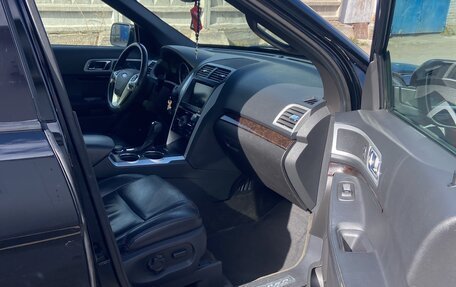 Ford Explorer VI, 2011 год, 1 800 000 рублей, 5 фотография