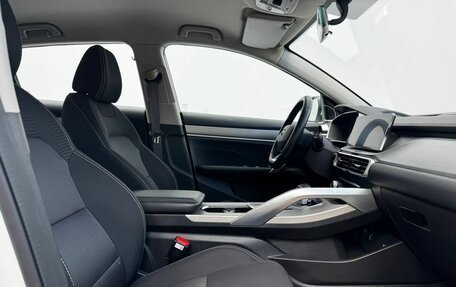 Geely Coolray I, 2022 год, 1 586 000 рублей, 10 фотография