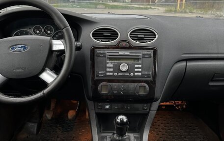 Ford Focus II рестайлинг, 2006 год, 410 000 рублей, 1 фотография