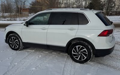 Volkswagen Tiguan II, 2018 год, 2 650 000 рублей, 1 фотография