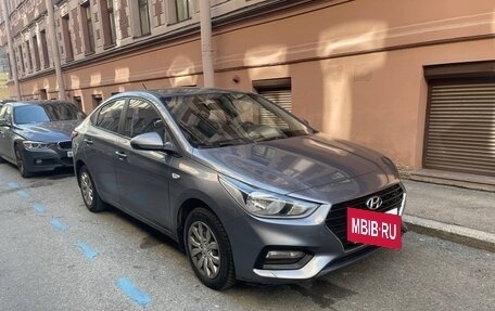 Hyundai Solaris II рестайлинг, 2018 год, 930 000 рублей, 2 фотография