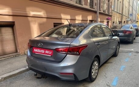 Hyundai Solaris II рестайлинг, 2018 год, 930 000 рублей, 4 фотография