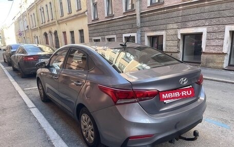 Hyundai Solaris II рестайлинг, 2018 год, 930 000 рублей, 3 фотография