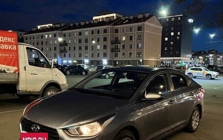 Hyundai Solaris II рестайлинг, 2018 год, 930 000 рублей, 10 фотография