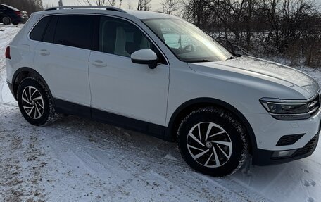 Volkswagen Tiguan II, 2018 год, 2 650 000 рублей, 4 фотография