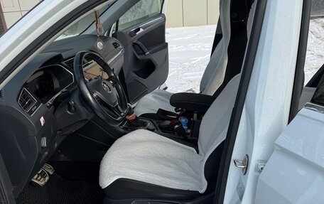 Volkswagen Tiguan II, 2018 год, 2 650 000 рублей, 11 фотография