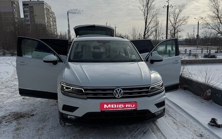 Volkswagen Tiguan II, 2018 год, 2 650 000 рублей, 19 фотография