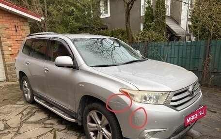 Toyota Highlander III, 2011 год, 2 250 000 рублей, 26 фотография