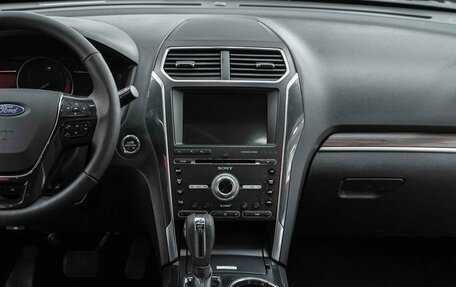 Ford Explorer VI, 2018 год, 2 350 000 рублей, 16 фотография
