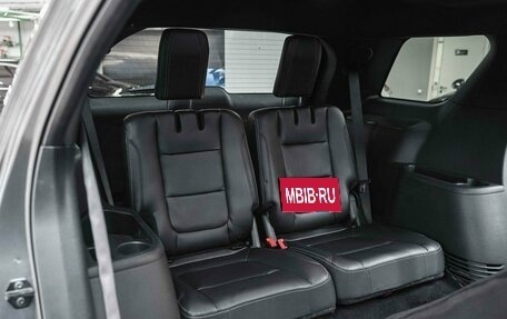 Ford Explorer VI, 2018 год, 2 350 000 рублей, 8 фотография