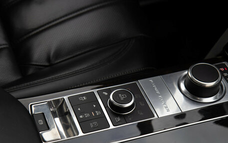 Land Rover Range Rover IV рестайлинг, 2013 год, 3 589 000 рублей, 15 фотография